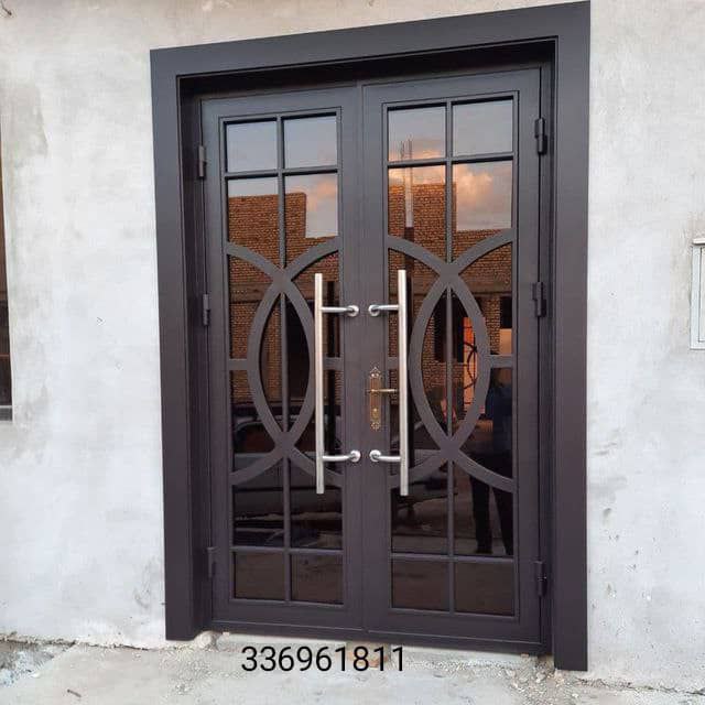 Klassik uslubdagi temir eshik